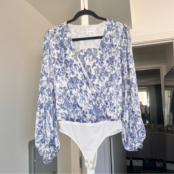 Lovers + Friends Tops - Lovers + Friends Blue Floral Bodysuit